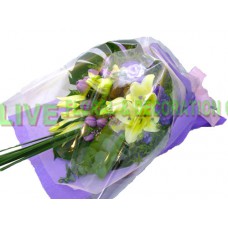 ALL019 : 親爱的 - 黃天霸百合配迷人紫色包裝花束